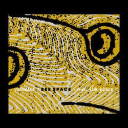 画像1: 【Fundacja Sluchaj】CD Voice Act feat. Jim Black ヴォイス・アクト feat. ジム・ブラック / Bee Space   時に鋭く、時にしなやかに。強靭なドラムと、四つのしなやかなヴォイスが交錯する、高純度のインプロヴィゼーション。 