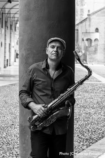 画像: 軽妙洒脱でフレッシュ・デリシャスな、色彩美溢れる歯切れのいいリリカル世界　CD　MIDDELHOFF, MORGANTI, MENCI ミッデルホフ、 モルガンティ、 メンチ / THE CAUSE OF THE SEQUENCE コーズ・オブ・ザ・シークェンス